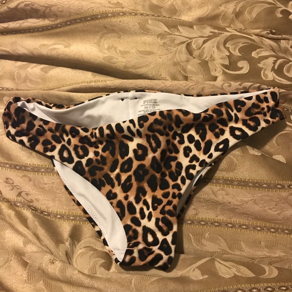PINK Victoria Secret Swimsuit Bottoms XS